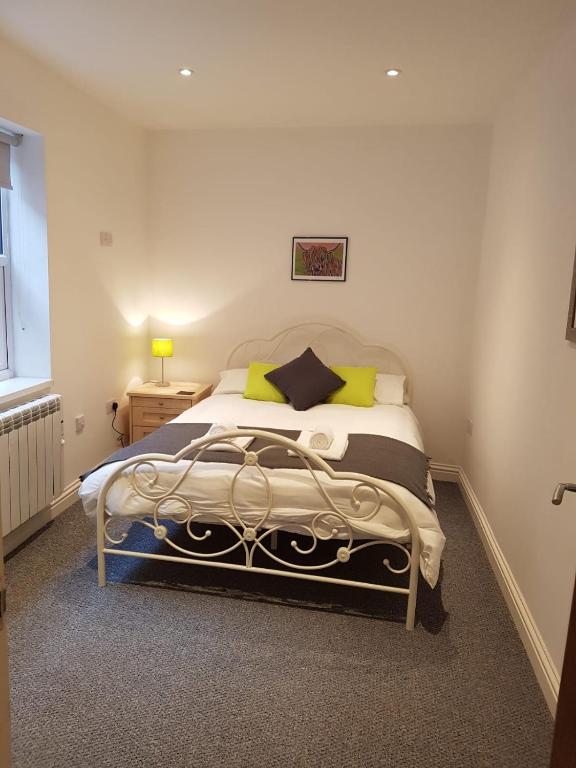 Leckhampton Road Apartments - Cheltenham room 5